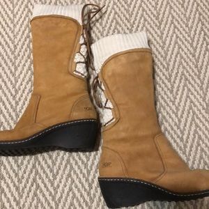 Ugg wedge suede boots - sweater top